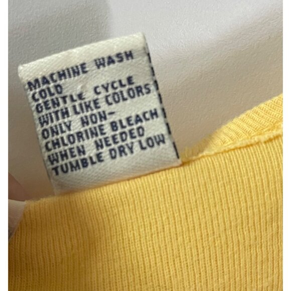Aeropostale Womens Yellow V-Neck Tshirt Size Medium Vintage Short Sleeves - Picture 10 of 13